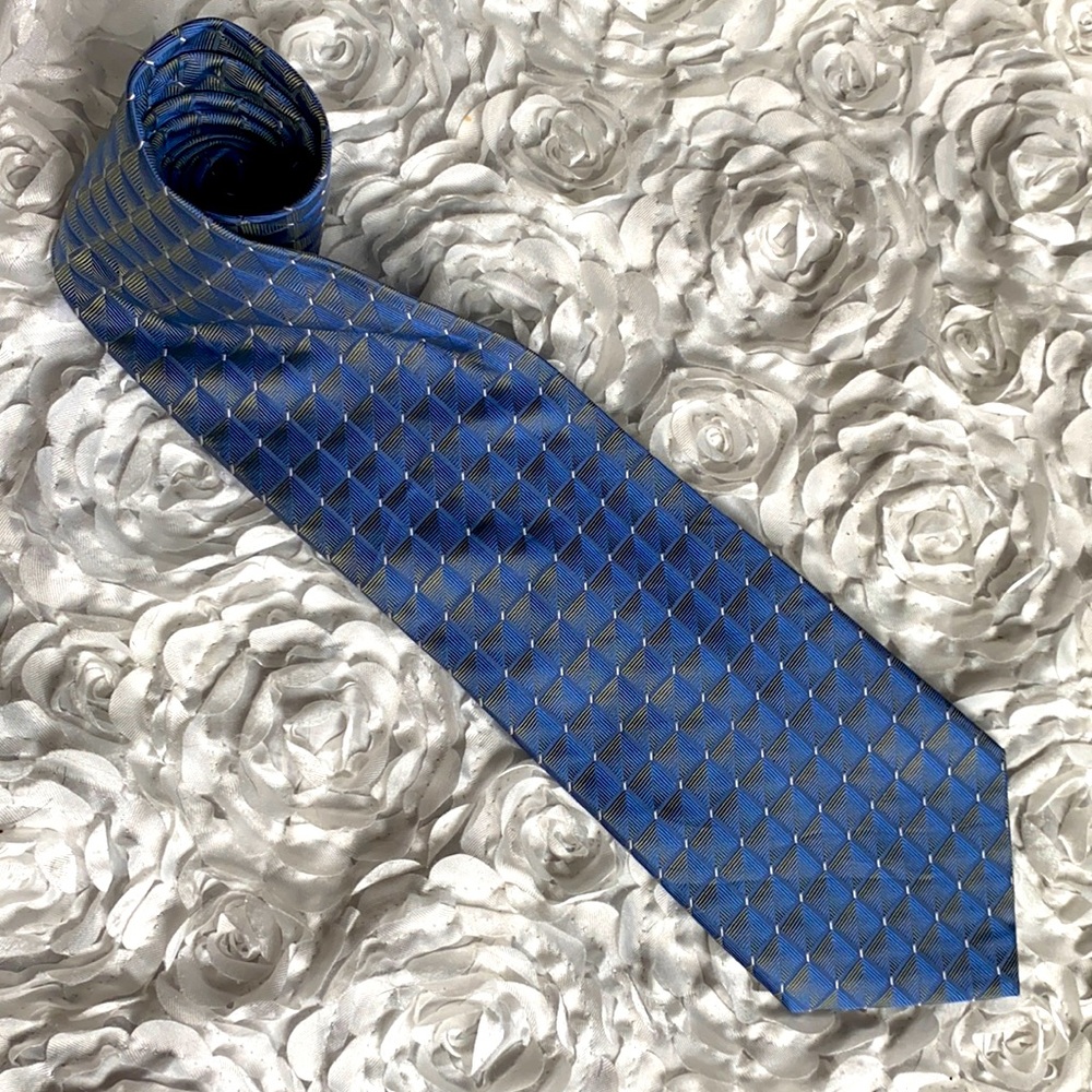 3/$30 new Crazy Horse by Liz Claiborne silk tie